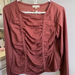 NWOT Easel Long Sleeve Ruched Fitted Top